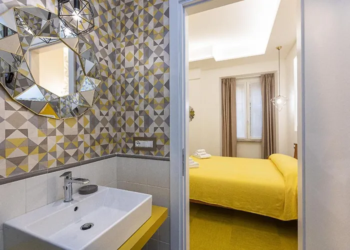 Lovely New Home, Piazza San Cosimato! Appartement